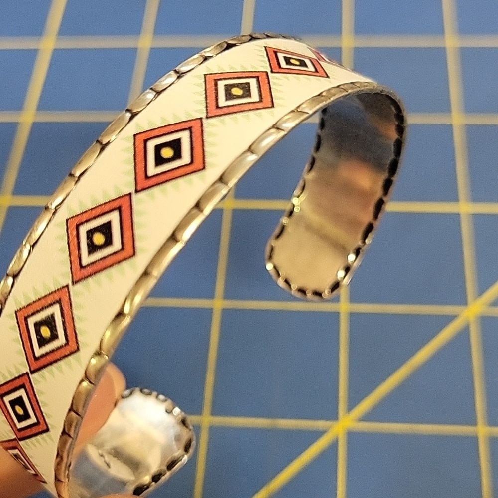 Western White Red Silver Tone Bracelet
